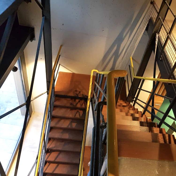 Demir Merdivenler Yapımı